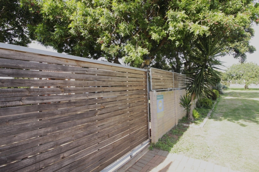 3 Bedroom Property for Sale in C Place Eastern Cape